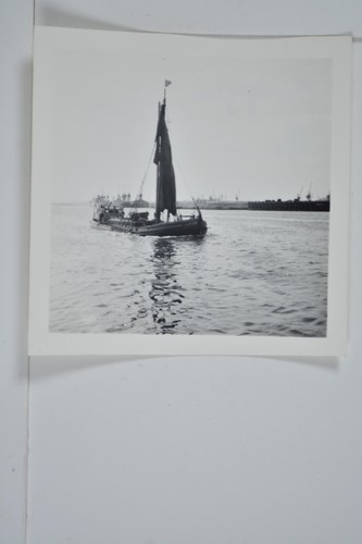 Thames sailing barge - thames, oxygen