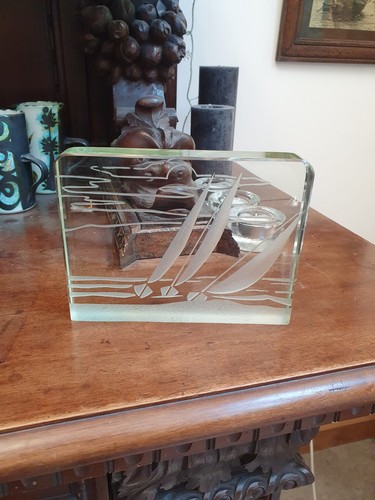 Stunning glass paperweight - , or