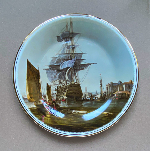 Round porcelain collector - round,